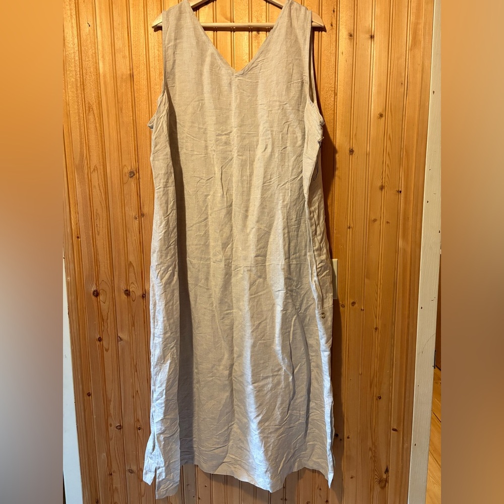AVENUE Sleeveless V-Neck Linen Maxi Dress in Light Beige